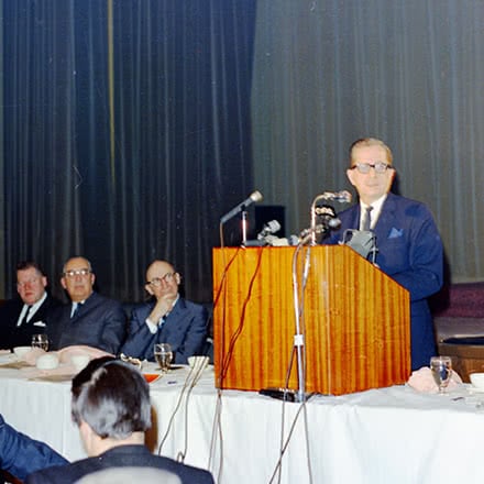 Conférence de Daniel Johnson en 1967.