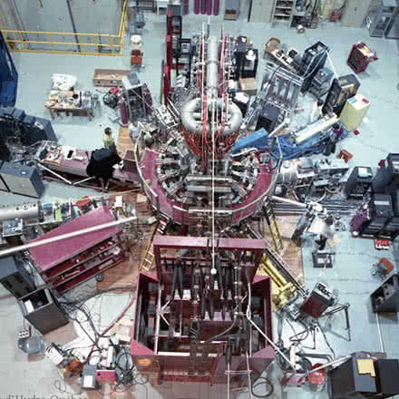 Le projet du Tokamak, 1987.