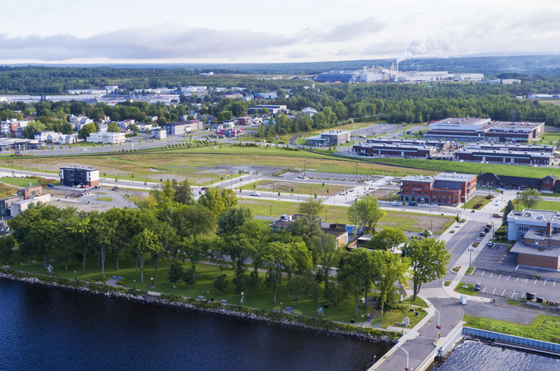 Vue aérienne du centre-ville de Lac-Mégantic