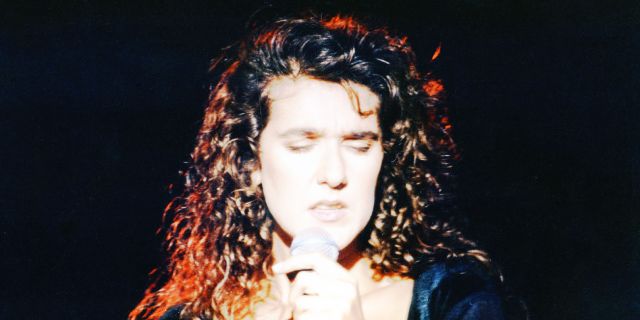 1991 : La voix de Céline Dion retentit au coeur de la taïga, à la Baie-James.