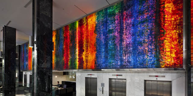 Lumière et mouvement dans la couleur, la murale de l’artiste Jean-Paul Mousseau.